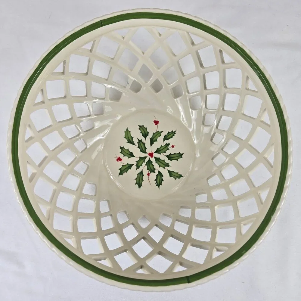 Lenox Holiday Open Weave Bread Basket Porcelain Cream Holly & Berries IOB